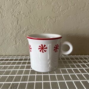 Fiesta Fiestaware Peppermint Swirl Red White Christmas Holiday Ring Handled Mug